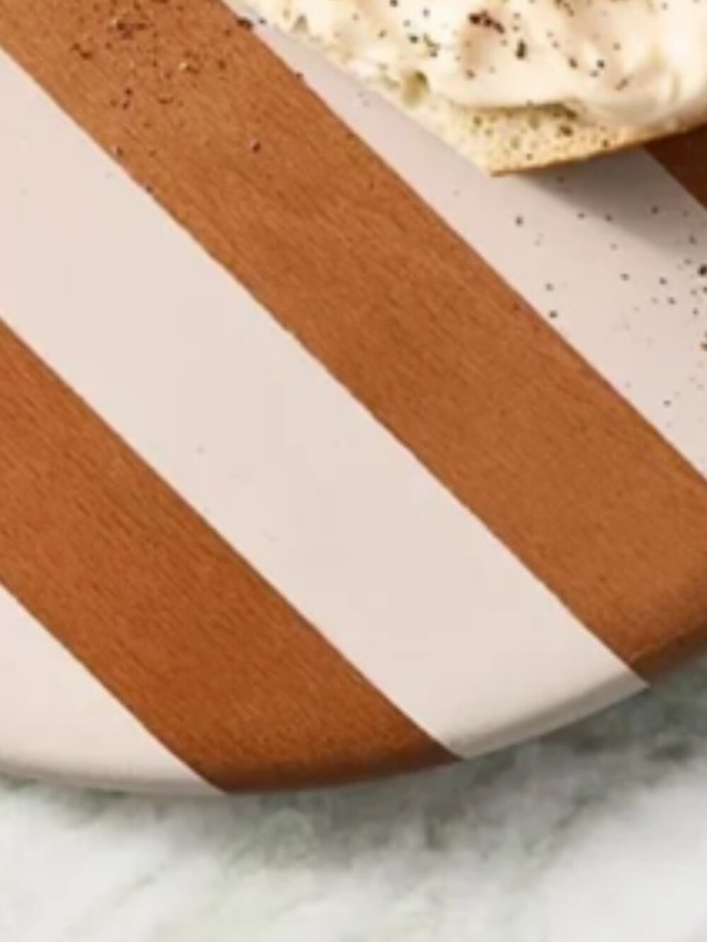 NWT Anthropologie Catania Round Wood Serving Board - Picture 5 of 9